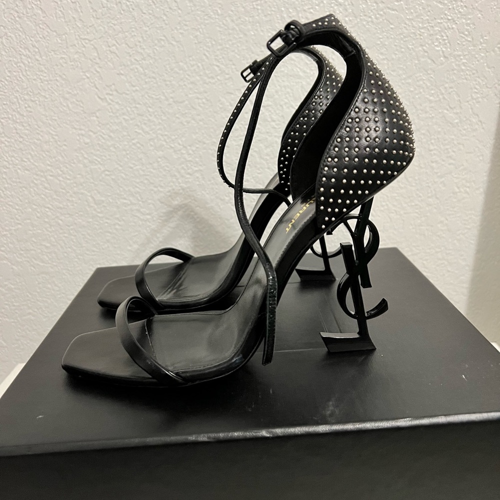 Saint Laurent heels